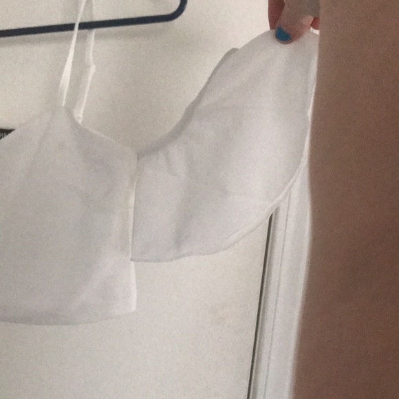 Size X-Small white crop top - Picture 2 of 3